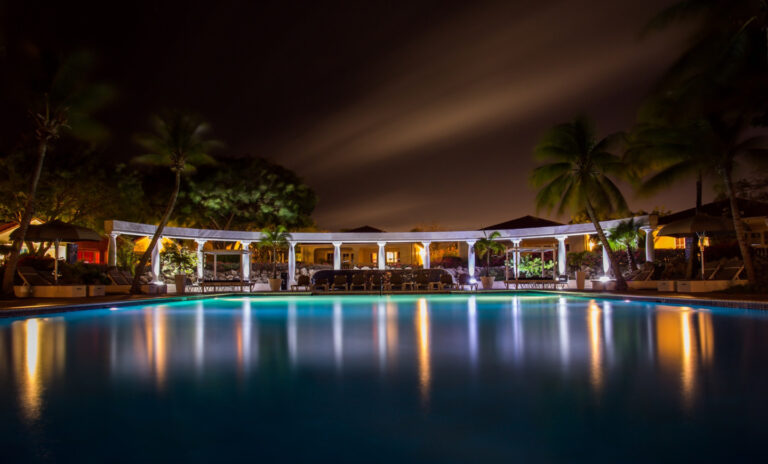 193 night dark hotel luxury 768x464